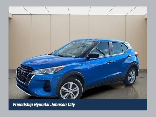  2025 Nissan Kicks Play S FWD   