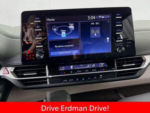 Used 2023 Toyota Sienna Van