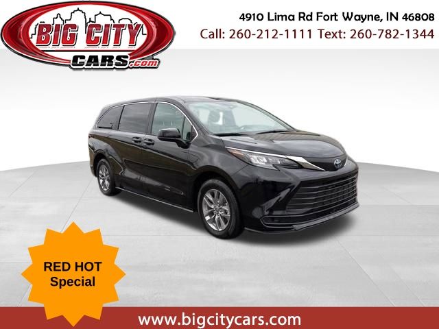 Midnight Black Metallic 2025 Toyota Sienna Minivan Front-Wheel Drive Continuously Variable Transmission