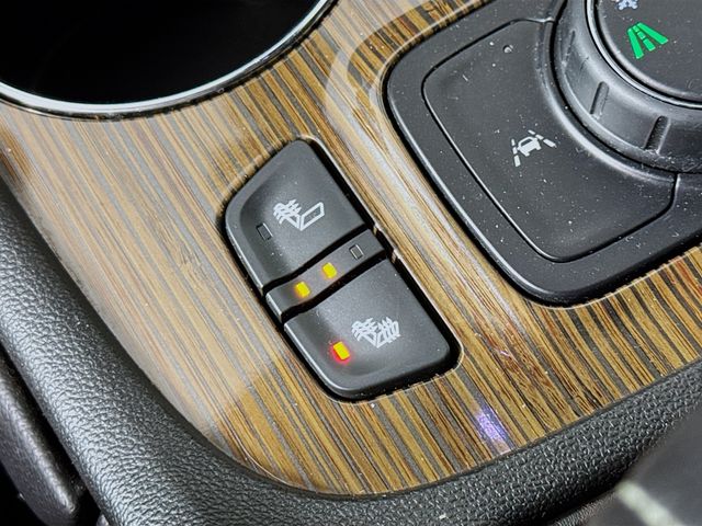 2023 GMC Acadia SLE - Photo 21