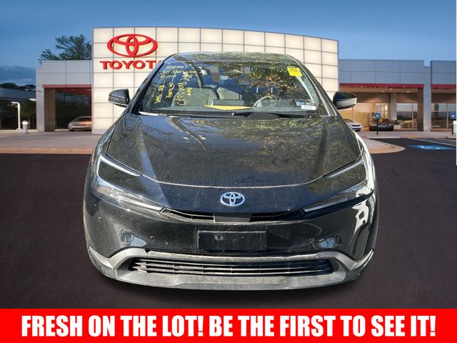 2024 Toyota Prius LE 2