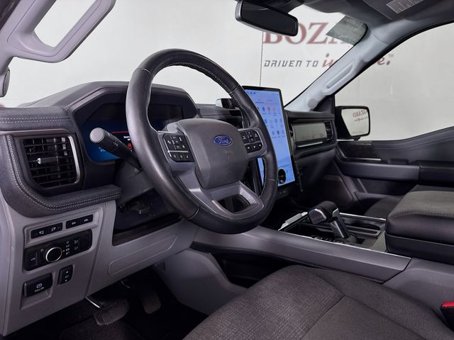 2024 Black Metallic Ford F-150 Lightning Flash AWD Truck