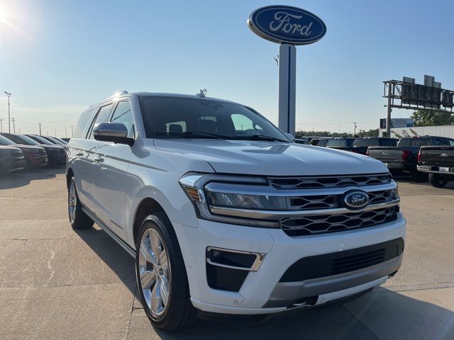 Used 2022 Ford Expedition Max Platinum with VIN 1FMJK1MT9NEA39667 for sale in Kansas City