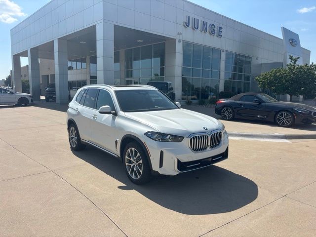 Mineral White Metallic 2026 BMW X5 SUV / Crossover All-Wheel Drive 8-Speed Automatic