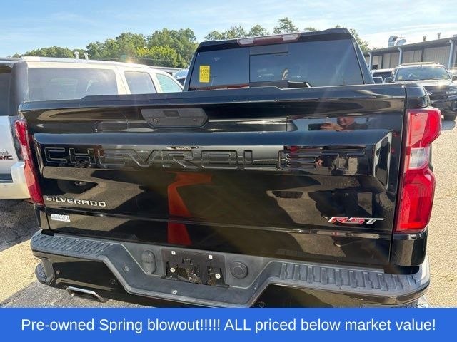 Used 2019 Black Chevrolet RST image 5