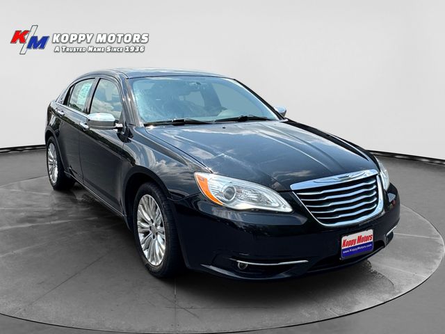 2011 Chrysler 200 Limited - Black exterior view 7