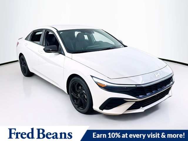 Serenity White Pearl 2026 Hyundai Elantra SEL Sport FWD Sedan Front-Wheel Drive Continuously Variable Transmission