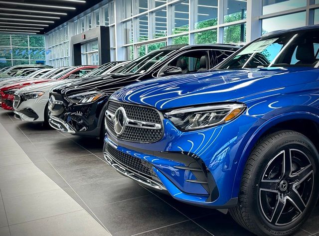 New 2027 Black Mercedes-Benz GLC 300 Coupe image 38