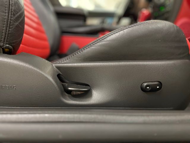 2002 Ford Thunderbird thumbnail 30