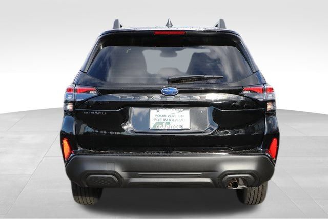 2025 Subaru Forester Premium 17