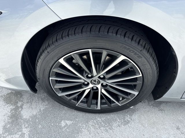Used 2022 Lexus ES Sedan