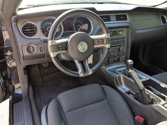 2014 Ford Mustang V6 photo