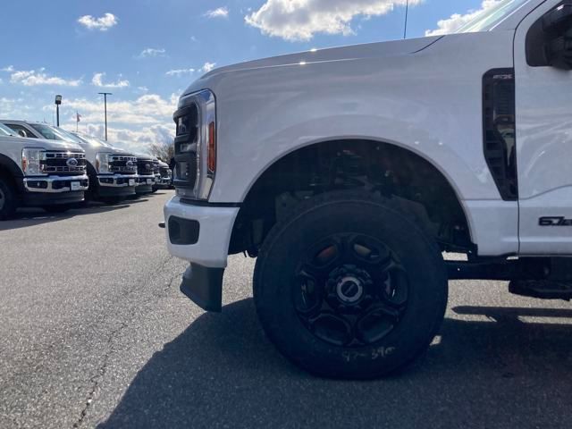 2025 Ford F-350 Super Duty XL