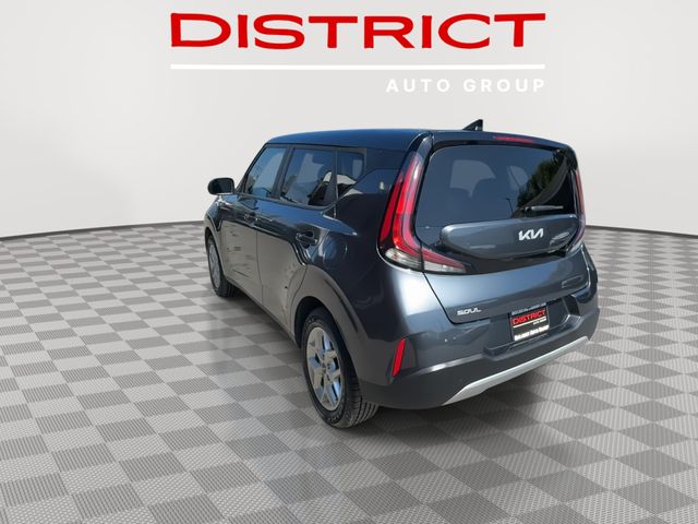 View vehicle photo 6