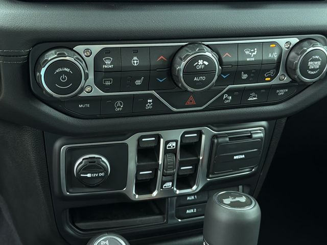 New 2026 Earl Clear-Coat Exterior Paint Jeep Sahara image 22