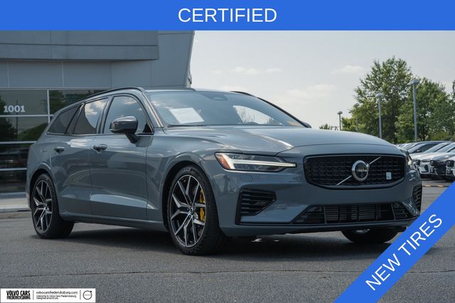 Thunder Gray Metallic 2024 Volvo V60 Hybrid Plug-in Wagon All-Wheel Drive Automatic