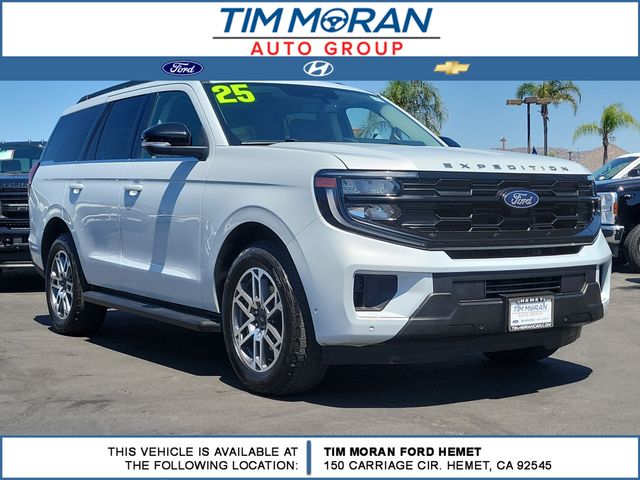 Space Silver Metallic 2025 Ford Expedition SUV / Crossover Four-Wheel Drive Automatic