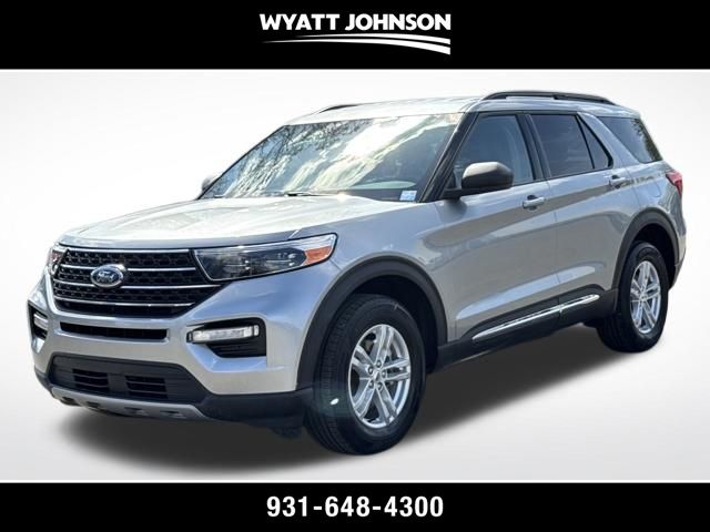 Iconic Silver Metallic 2023 Ford Explorer XLT AWD SUV / Crossover All-Wheel Drive Automatic