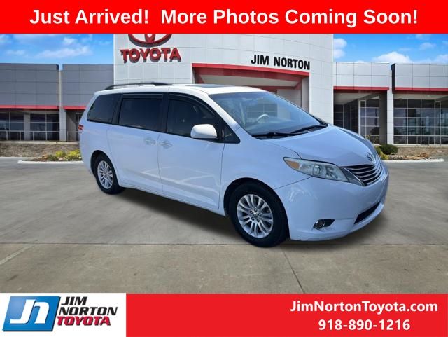 2012 Toyota Sienna