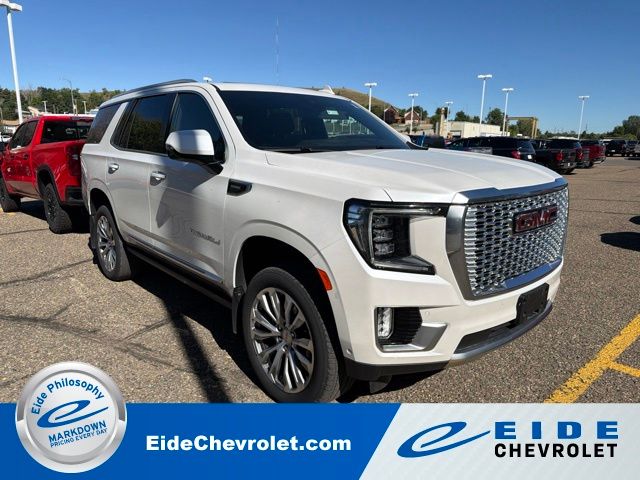  2024 GMC Yukon Denali 4WD   