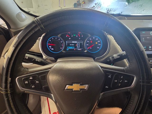 Used 2016 Gray Chevrolet LT image 28