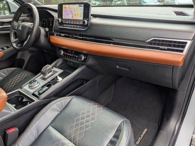 Used 2022 Mitsubishi Outlander SEL 4D Sport Utility
