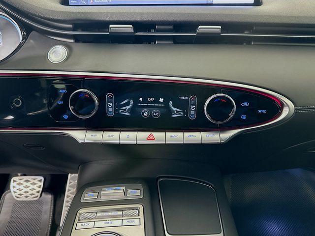 Thumbnail: 2025 Genesis GV70 - 16