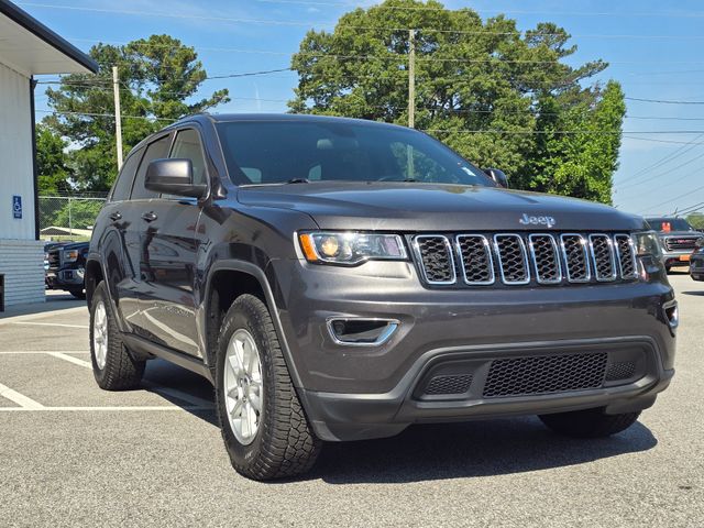2020 Jeep Grand Cherokee Laredo E:B02330