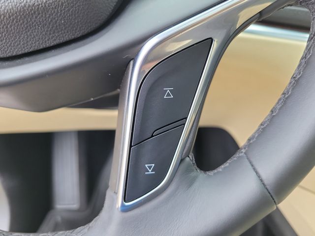 2018 Cadillac XT5 Luxury White at Autostrade