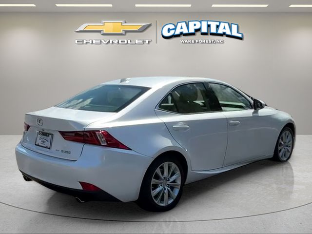 Used 2014  Lexus 250 image 5