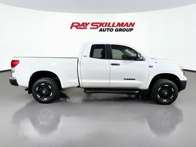 Used 2007 White Toyota SR5 image 8