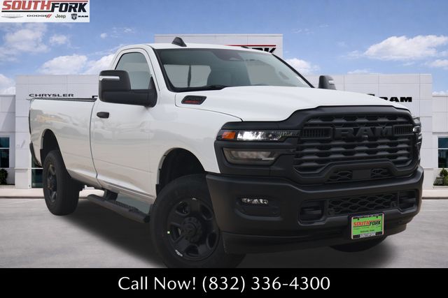 Bright White Clearcoat 2026 RAM 2500 Pickup Truck Four-Wheel Drive 8-Speed Automatic