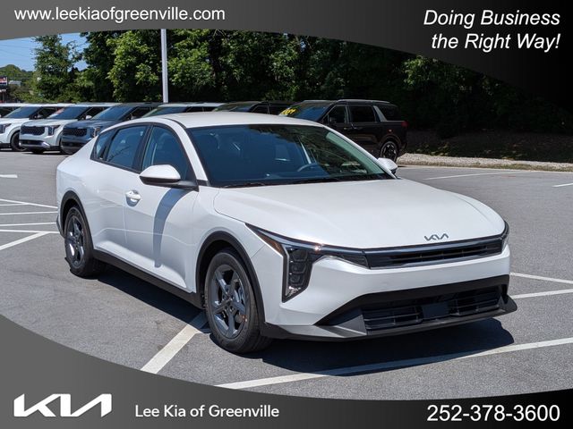 2026 Kia K4 LXS