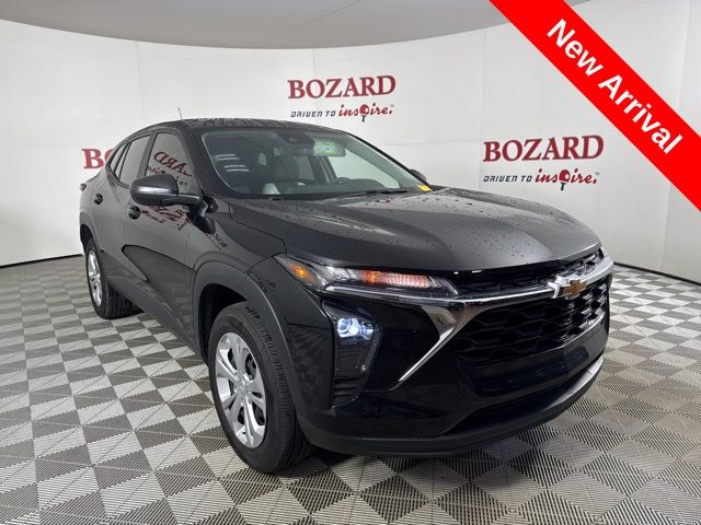 2024 Mosaic Black Metallic Chevrolet Trax LS SUV