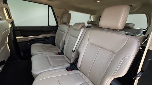Used 2024 White Ford XLT image 18