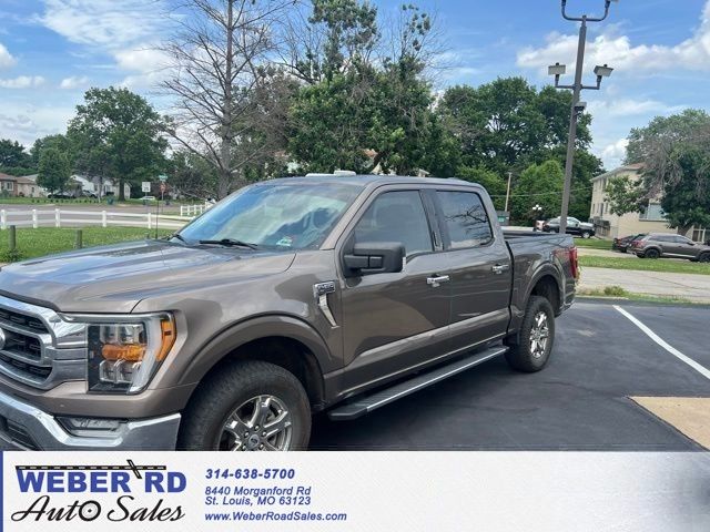 Stone Gray Metallic 2021 Ford F-150 XLT SuperCrew 4WD Pickup Truck Four-Wheel Drive Automatic