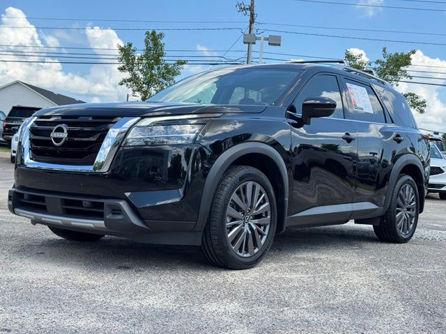 Used 2024 Nissan Pathfinder SUV
