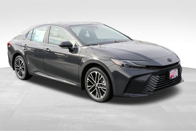 2025 Toyota Camry LE 15