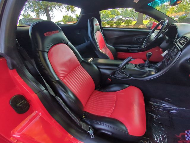 Used 2001 Red Chevrolet Z06 image 25