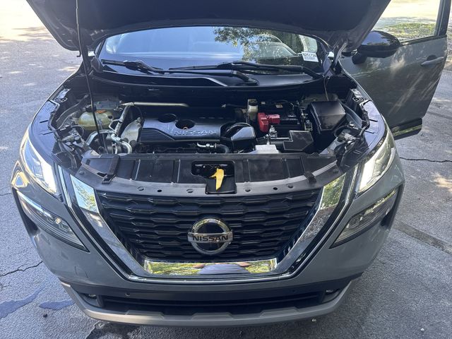 Used 2021 Gray Nissan SL image 32