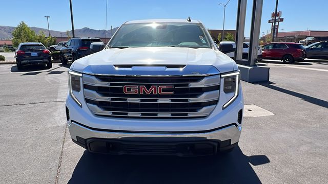 2024 GMC Sierra 1500 SLE 8