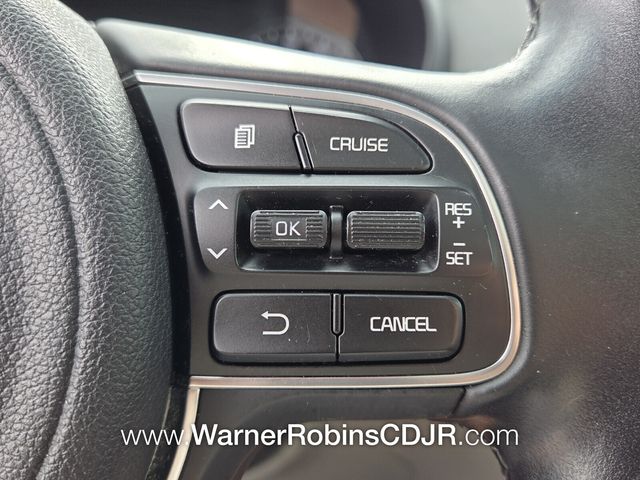 Used 2016 Silver Kia EX image 30