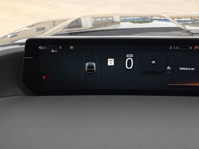 New 2025 Black Ford Platinum image 26