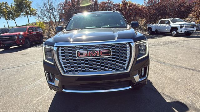 2024 GMC Yukon Denali 8