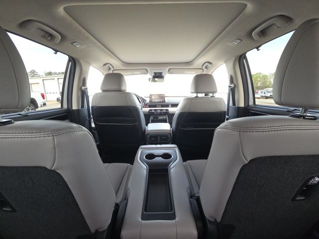 2024 Honda Pilot Touring:C02566