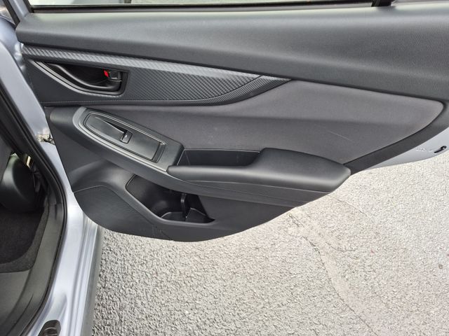 Used 2018 Silver Subaru 2.0i Premium image 29