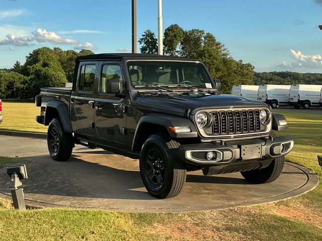 Used 2024 Jeep Gladiator Truck