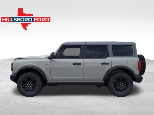 2024 Ford Bronco Black Diamond 3