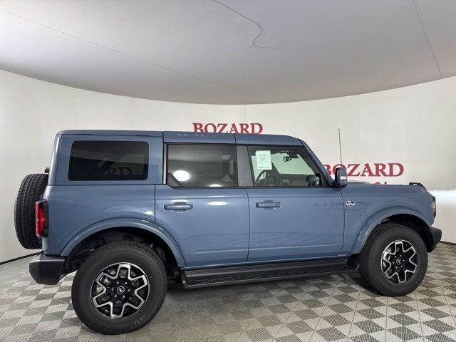 2025 Azure Gray Metallic Tri-Coat Ford Bronco Outer Banks 4X4 SUV