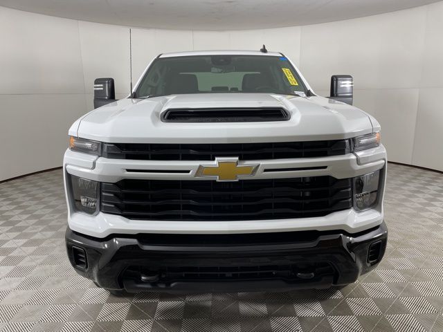 2025 Chevrolet Silverado 2500HD Custom 13